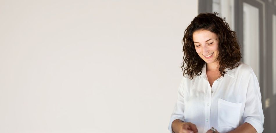 Eslo - Leather and wood design