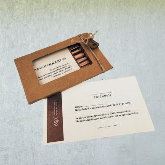 Fa és bőr kiegészítők, fülbevalók, ajándékkártyák, designer kiegészítők