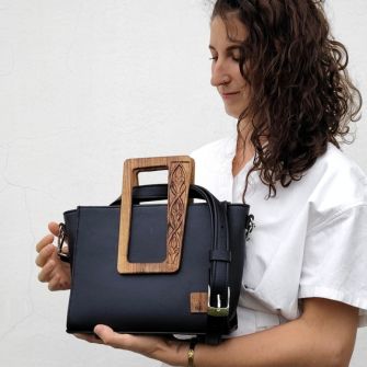 Eslo faragott diófa mintás exkluzív női bőr  táskák