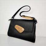 Eslo Luna hazai designer női fekete bőr oldaltáska, prémium minőség, kézzel készített egyedi dizájn.