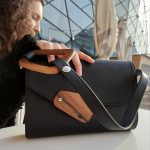 Eslo Luna hazai designer női fekete bőr oldaltáska, prémium minőség, kézzel készített egyedi dizájn.