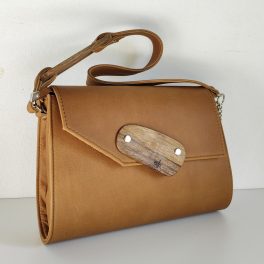 Eslo Luna Karamell női bőr oldaltáska LIMITED Classic