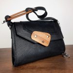 Eslo hazai, egyedi tervezésű, kézzel készített designer bőr női oldaltáska, crossbody, kistáska, női bőr táska,