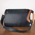 Eslo hazai, egyedi tervezésű, kézzel készített designer bőr női oldaltáska, crossbody, kistáska, női bőr táska,