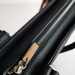 Eslo Luna hazai designer női fekete bőr válltáska, prémium minőség, kézzel készített egyedi dizájn.