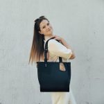 Eslo Luna hazai designer női fekete bőr válltáska, prémium minőség, kézzel készített egyedi dizájn.