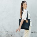Eslo Luna hazai designer női fekete bőr válltáska, prémium minőség, kézzel készített egyedi dizájn.