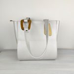 Eslo Luna hazai designer női gyöngyház bőr válltáska, prémium minőség, kézzel készített egyedi dizájn.