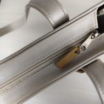 Eslo Luna hazai designer női gyöngyház bőr válltáska, prémium minőség, kézzel készített egyedi dizájn.