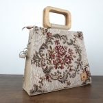 Eslo Manci hazai designer női  világosbarna gobelin bőr oldaltáska, prémium minőség, kézzel készített egyedi dizájn.