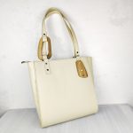 ESLO Luna Cream Women's Leather Shoulder Bag