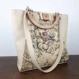 Eslo Manci hazai designer női  krém gobelin bőr válltáska, prémium minőség, kézzel készített egyedi dizájn.