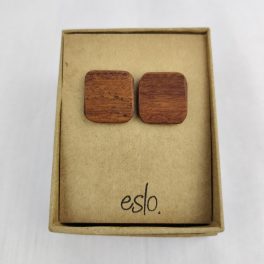 Eslo teakfa kocka fülbevaló