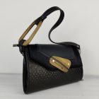 Eslo Luna hazai designer női textúra bőr oldaltáska, prémium minőség, kézzel készített egyedi dizájn.