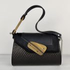 Eslo Luna hazai designer női textúra bőr oldaltáska, prémium minőség, kézzel készített egyedi dizájn.