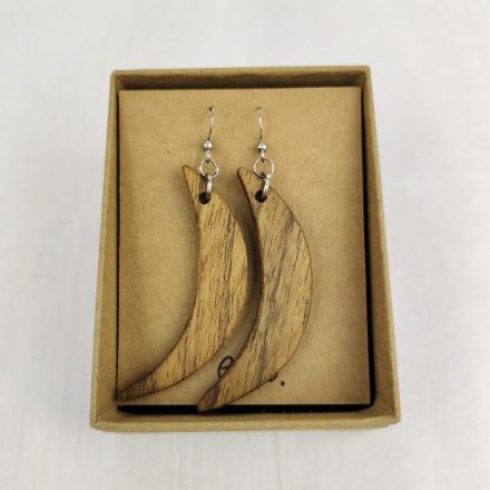 Eslo diófa hold fülbevaló