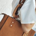 ESLO Luna Karamell női bőr válltáska