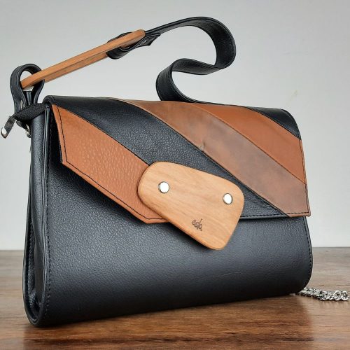 Eslo Columbia hazai designer női  claro bőr oldaltáska, prémium minőség, kézzel készített egyedi dizájn.