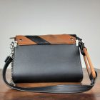 Eslo Columbia hazai designer női  negero bőr oldaltáska, prémium minőség, kézzel készített egyedi dizájn.